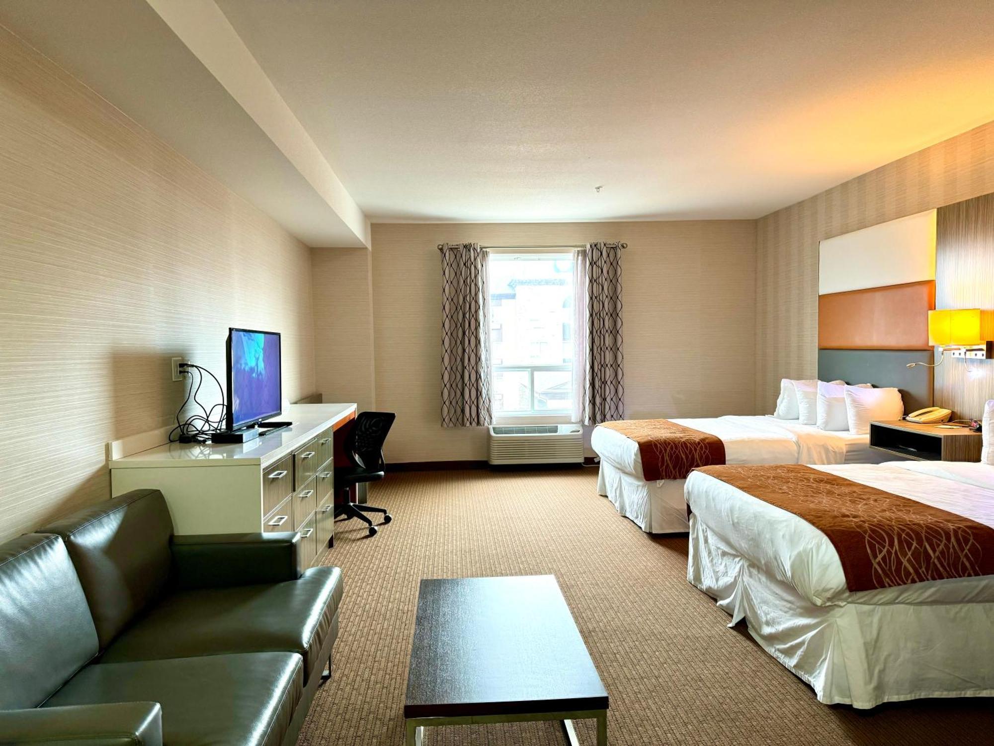 Southfort Inn Fort Saskatchewan Eksteriør billede