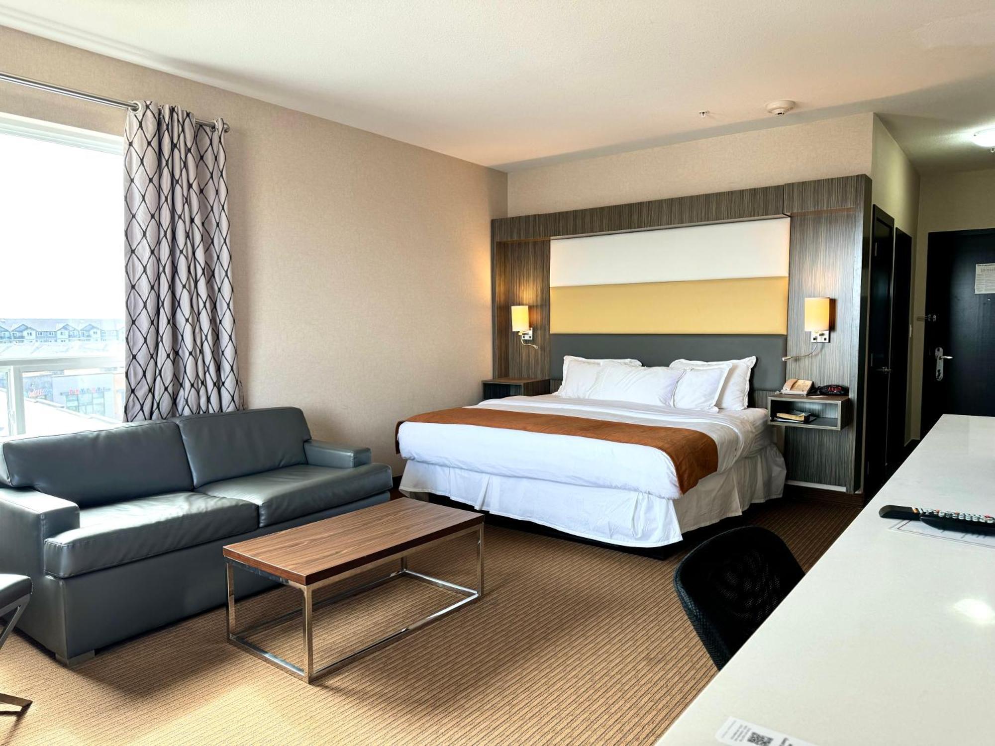 Southfort Inn Fort Saskatchewan Eksteriør billede