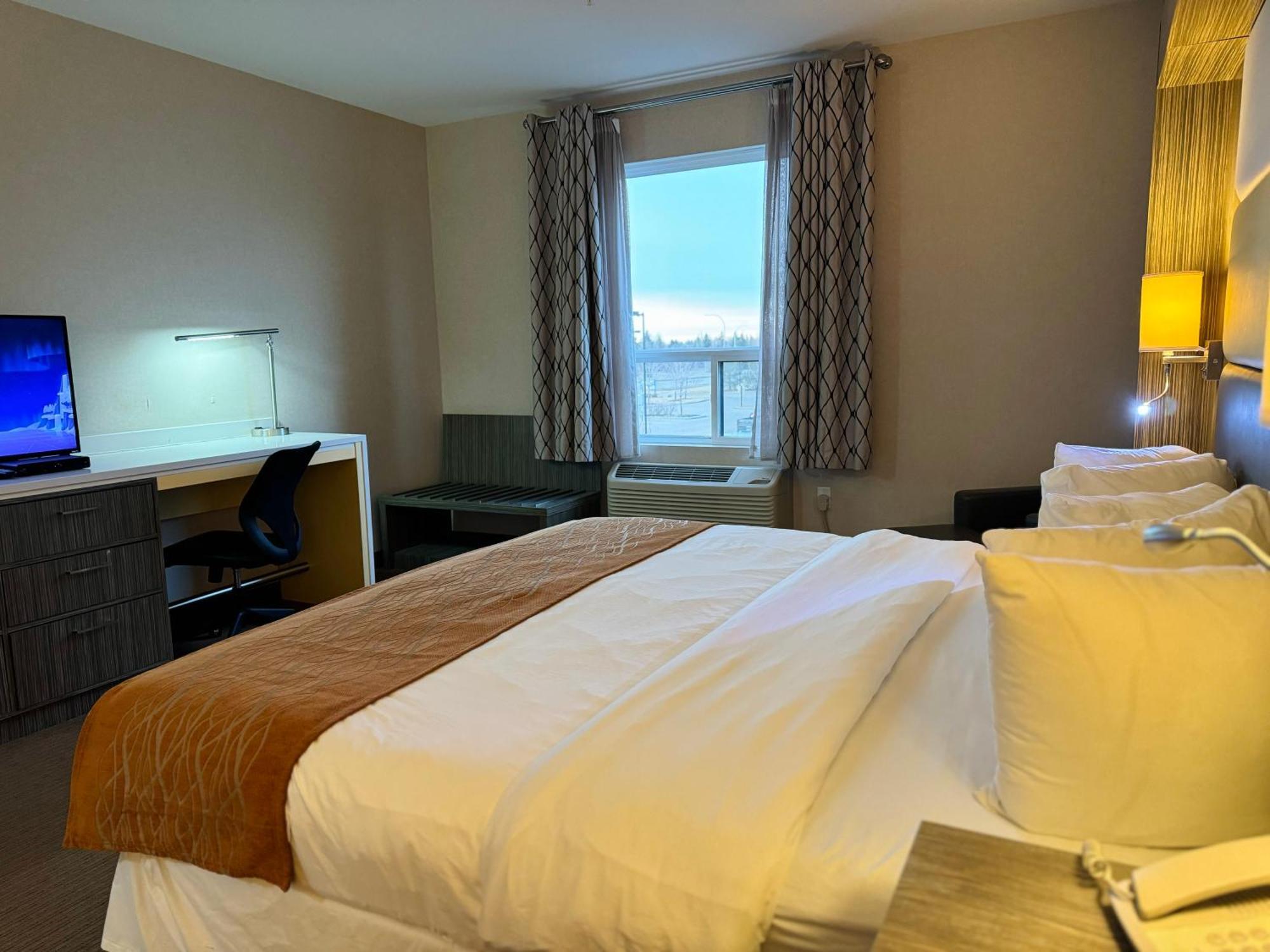 Southfort Inn Fort Saskatchewan Eksteriør billede